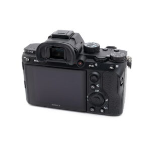 sony_a7iii_2-3 Sony A7 III (SC 44000, sis.ALV24%, Kunto K4.5) – Käytetty