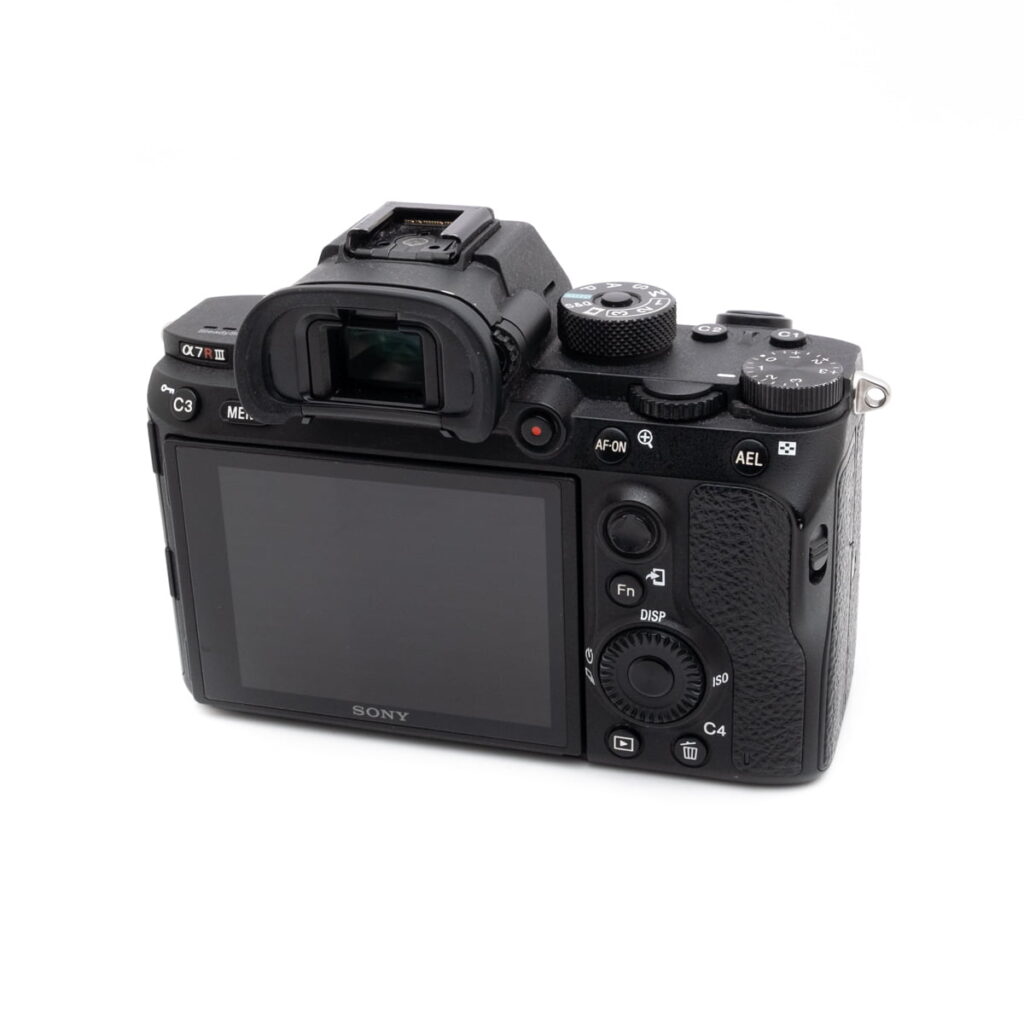 sony_a7rii-3 Sony A7R III (SC 60700) – Käytetty