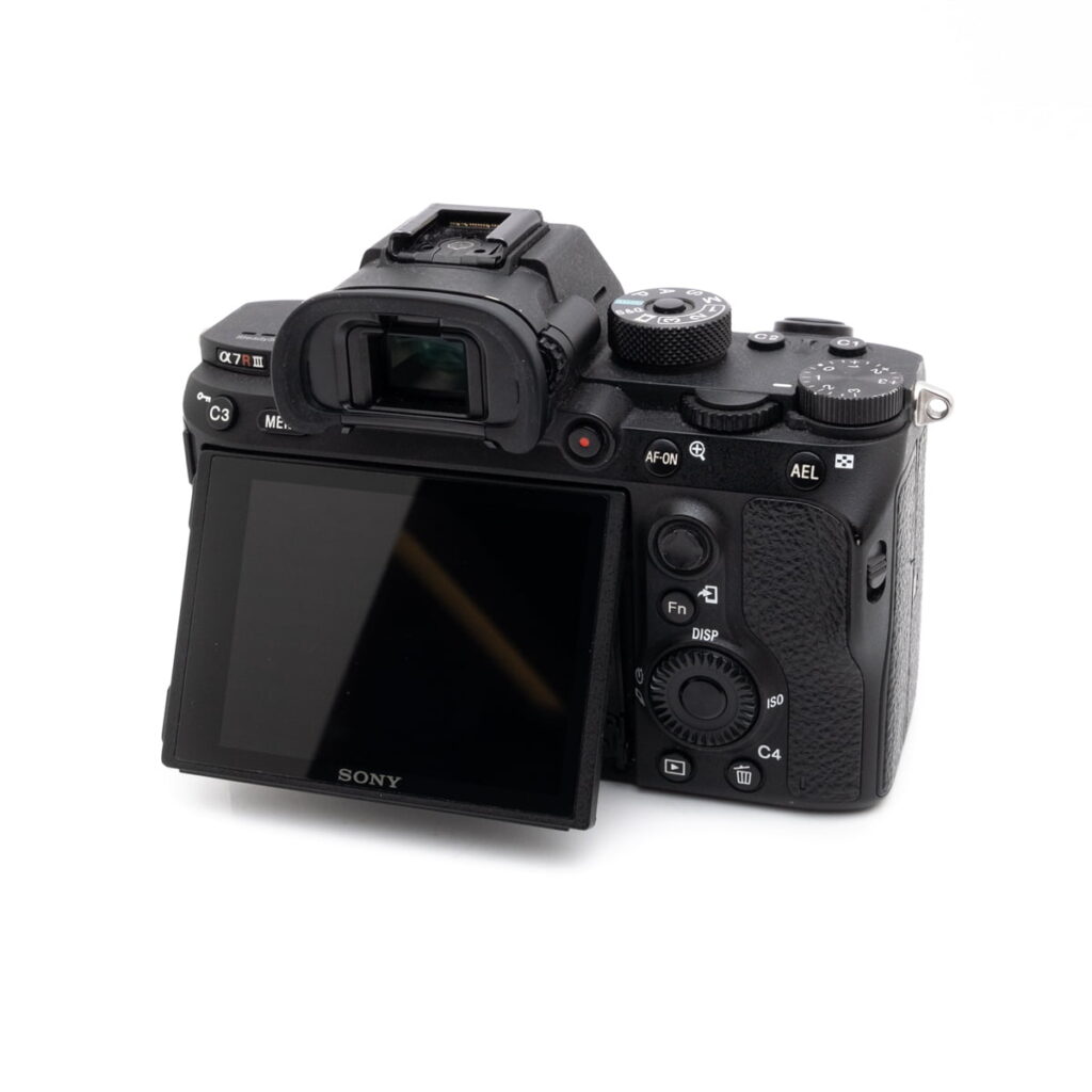 sony_a7rii-4 Sony A7R III (SC 60700) – Käytetty
