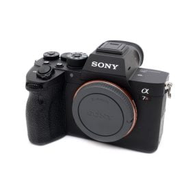 Sony A7R IV (SC 66000) – Käytetty Käytetyt kamerat ja vaihtolaitteet