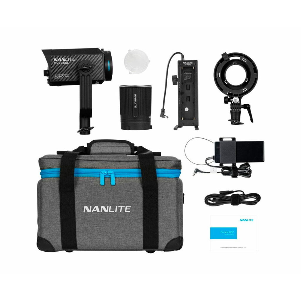 Forza-60C-2 NANLITE Forza 60C RGBLAC Led Spotlight -pakkaus, jossa on LED-valo, linssi, heijastin, virtalähde ja kaapeli, kiinnityskannatin, kantolaukku ja käyttöohje, kaikki valkoisella pohjalla.