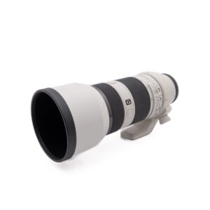 Sony 70-200mm f4-1 RodeCaster Pro (Kunto K5, Takuu 6kk) - Käytetty näkyy valkoisella pohjalla.