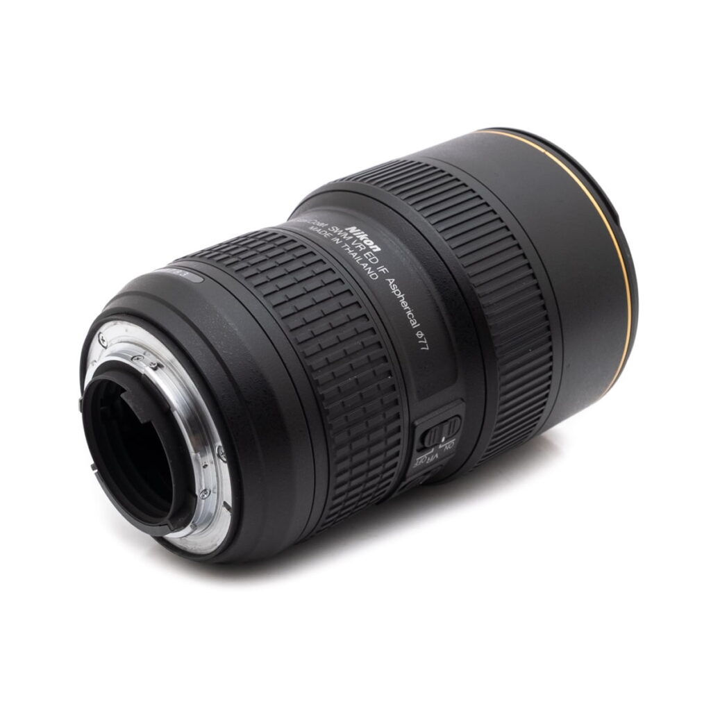 nikon_16-35-3 Nikon AF-S Nikkor 16-35mm f/4 G VR (Kunto K5) - Käytetty