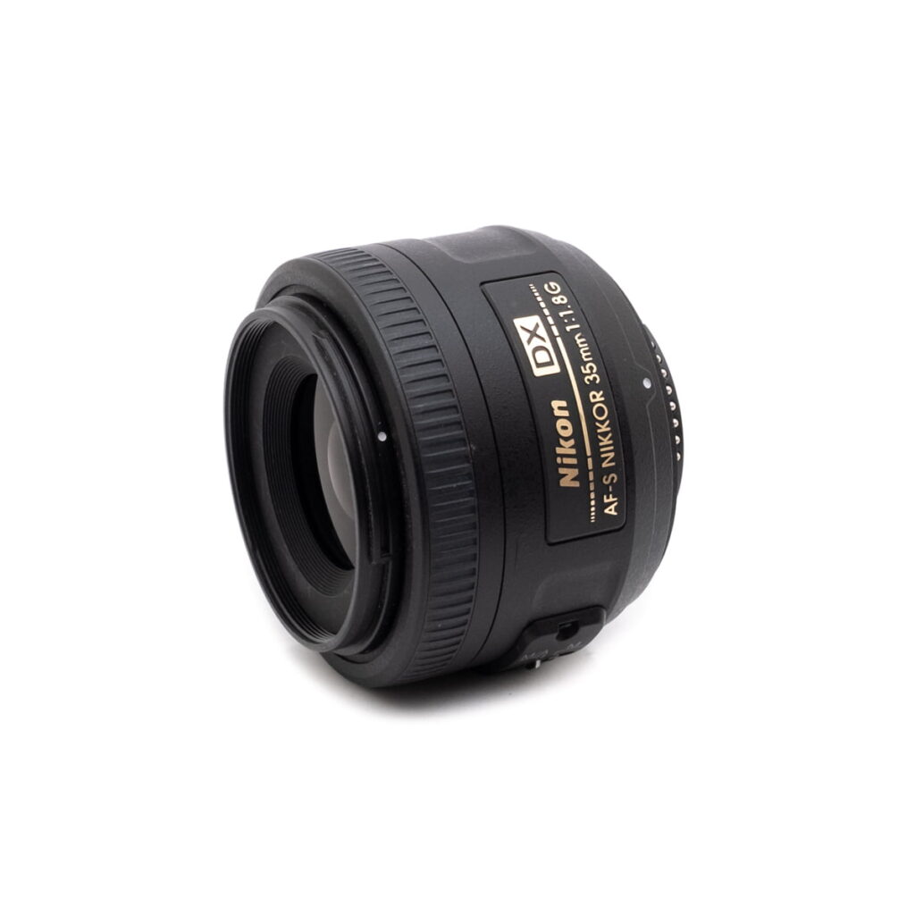 nikon_35-2 Nikon AF-S Nikkor 35mm f/1.8 G DX - Käytetty