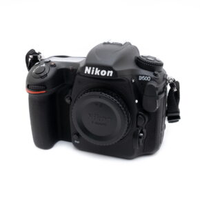 Nikon D500 (SC 100, Kunto K4.5, Takuu 24kk) - Käytetty