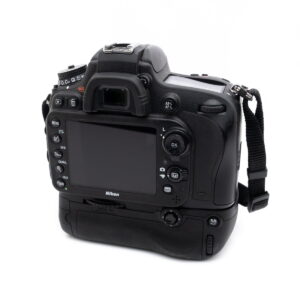 nikon_d600_2 Nikon D600 + akkukahva (SC 18050) - Käytetty