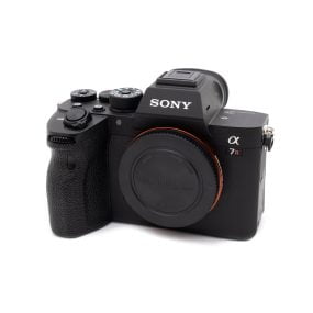 Sony A7R IV (SC 14500, Kunto K4.5) – Käytetty Käytetyt kamerat