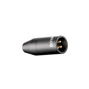 Boya-35C-XLR-2 Musta Boya 35C-XLR 3,5 mm XLR-mikrofoniadapteri, jossa on kolme kultaista nastaa, on kuvattu kulmikkaasta näkymästä, jossa liitäntäpää korostuu valkoista taustaa vasten.