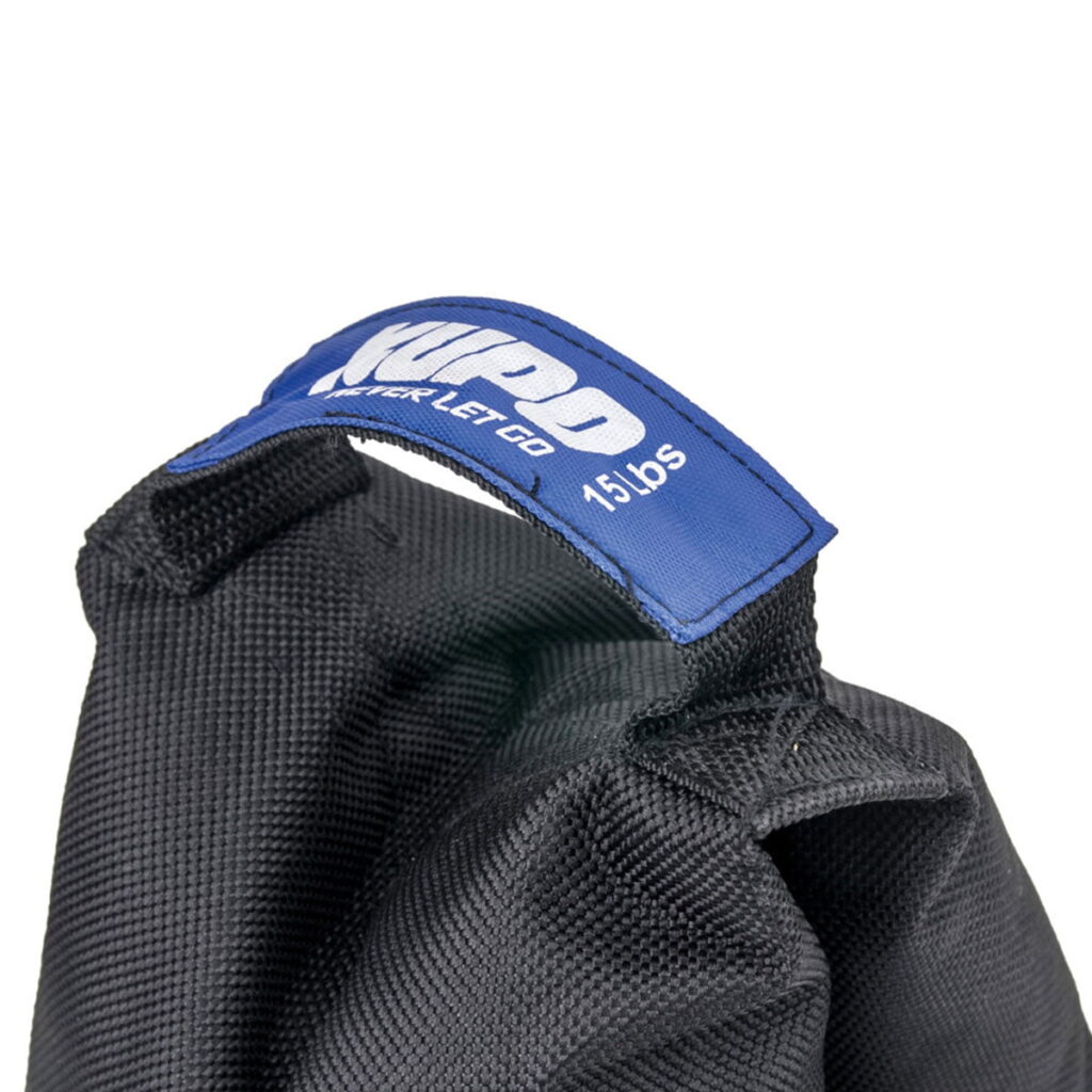 Kupo-KSF-15-3 Close-up of the black Kupo KSF-15 Shot Bag - 6,9 kg bag with blue coffee stamp with white text.