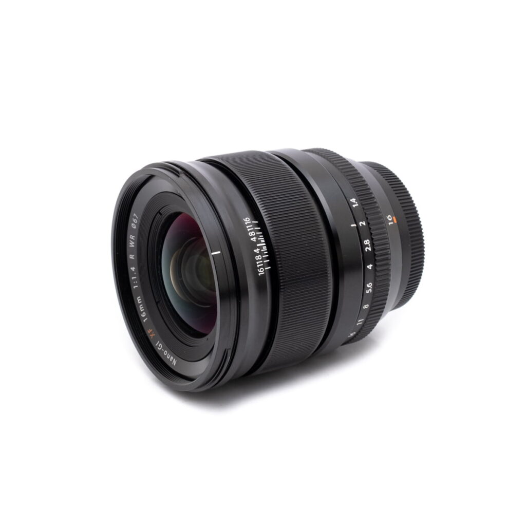 fuji_16-2 Fujifilm Fujinon XF 16mm f/1.4 R WR - Käytetty