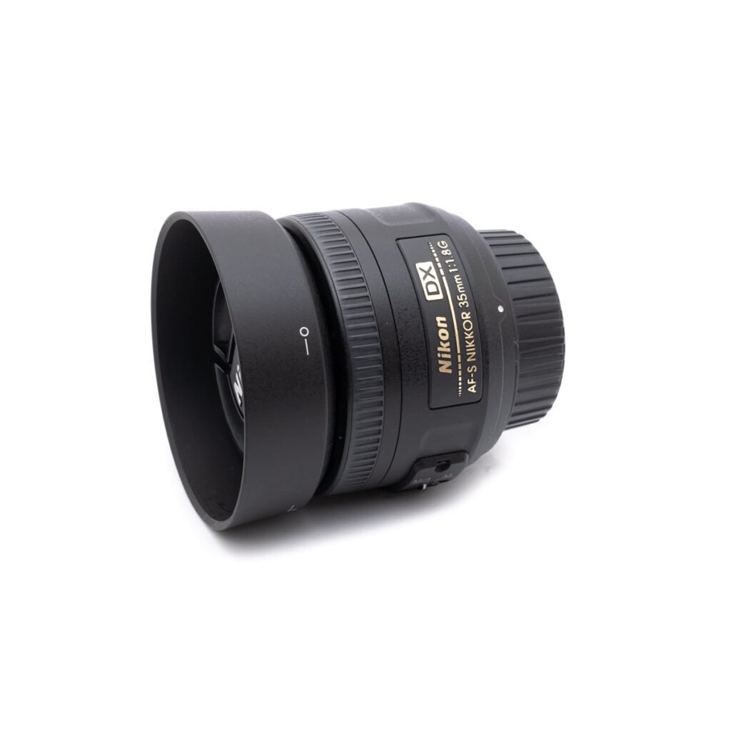nikon_35-1 Nikon AF-S Nikkor 35mm f/1.8 G DX - Käytetty