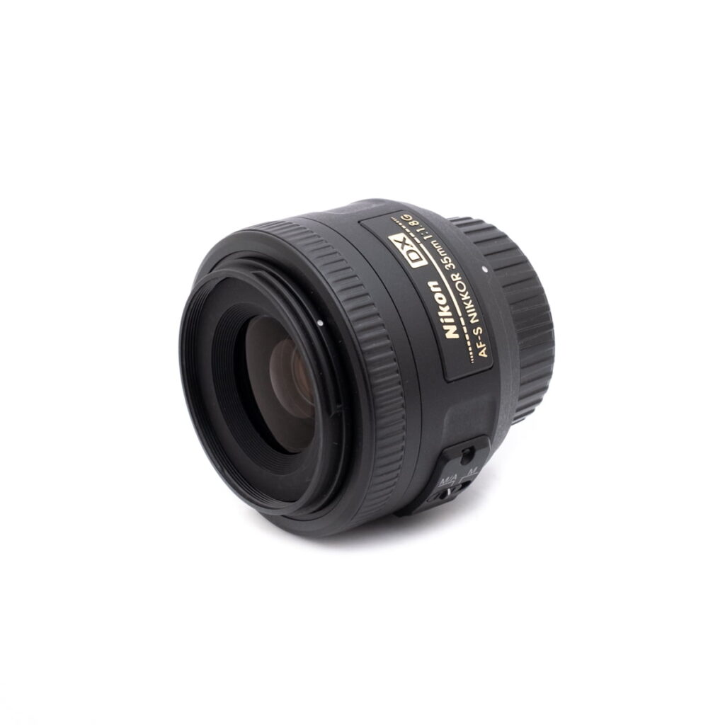 nikon_35-2 Nikon AF-S Nikkor 35mm f/1.8 G DX - Käytetty