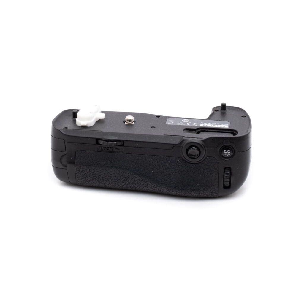 Nikon MB-D16 akkukahva - Käytetty