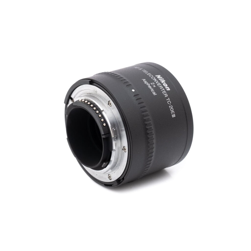 Nikon AF-S Teleconverter TC-20E III - Käytetty