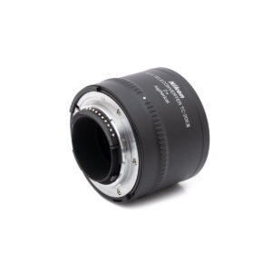 Nikon AF-S Teleconverter TC-20E III - Käytetty