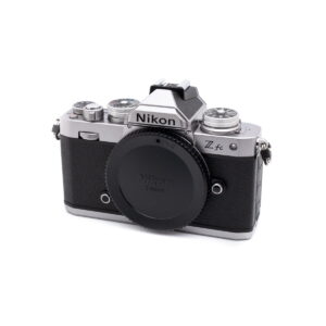 Nikon Z fc (SC 300, Kunto K5, Takuu 12kk) - Käytetty