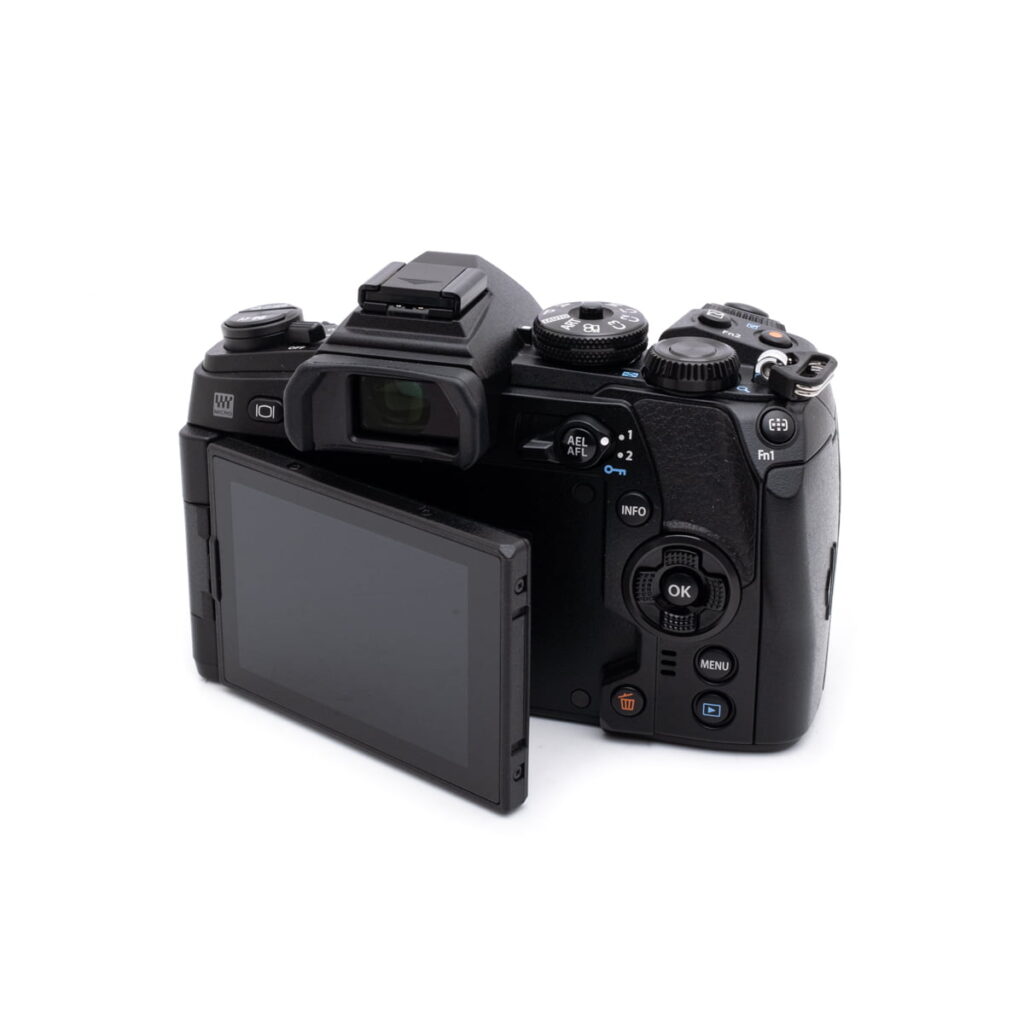 olympus_em1ii-4 Olympus OM-D E-M1 Mark II (SC 1700, Kunto 5) - Käytetty