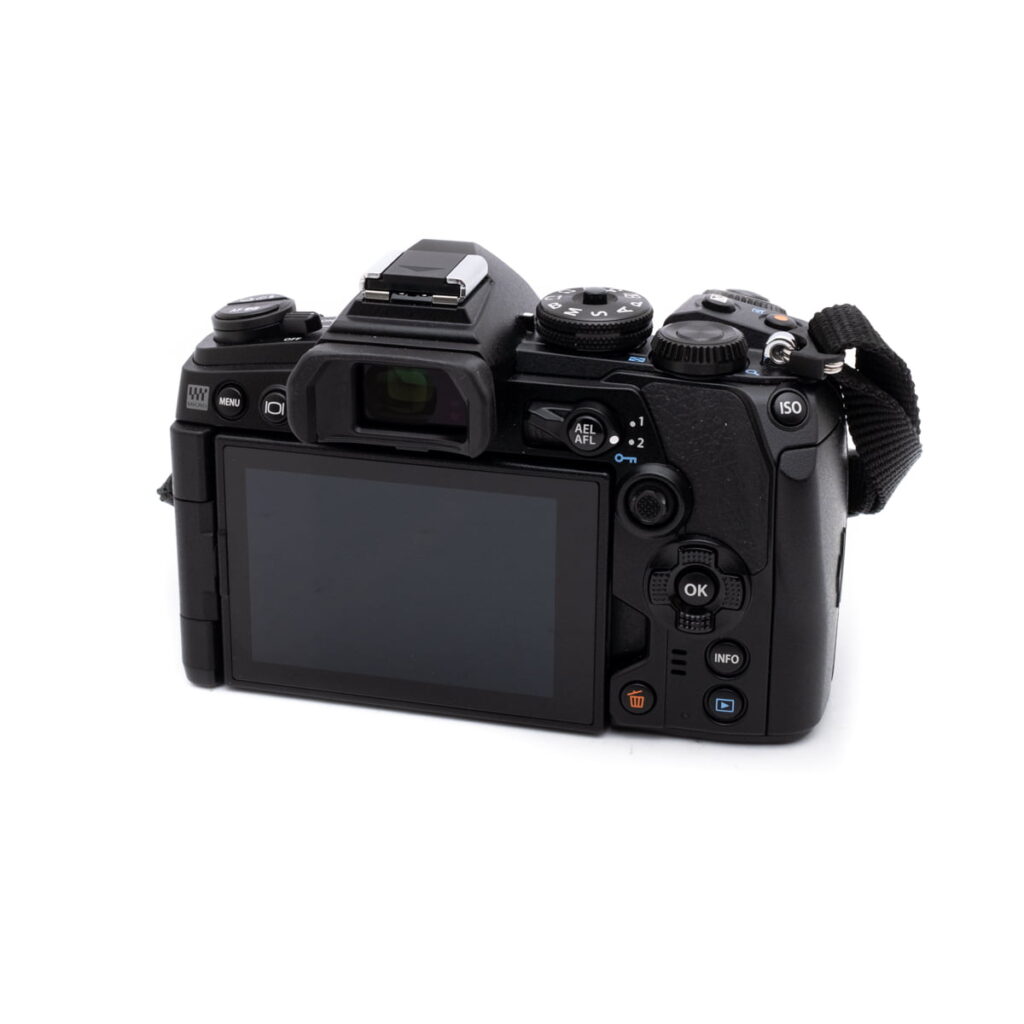 olympus_em1iii-3 Olympus OM-D E-M1 Mark III (Kunto K5, SC 900, Takuu 24kk) - Käytetty