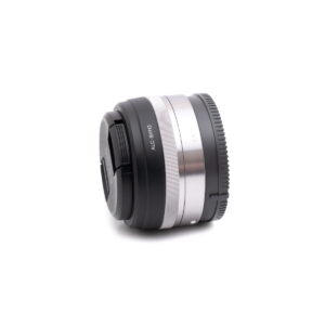 Sony E 16mm f/2.8 (sis.ALV24%) - Käytetty