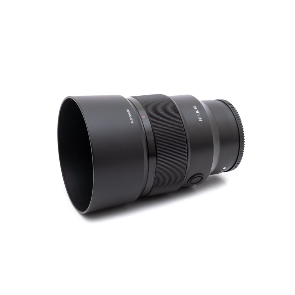 sony_85-1 Sony FE 85mm f/1.8 (sis.ALV24%) - Käytetty