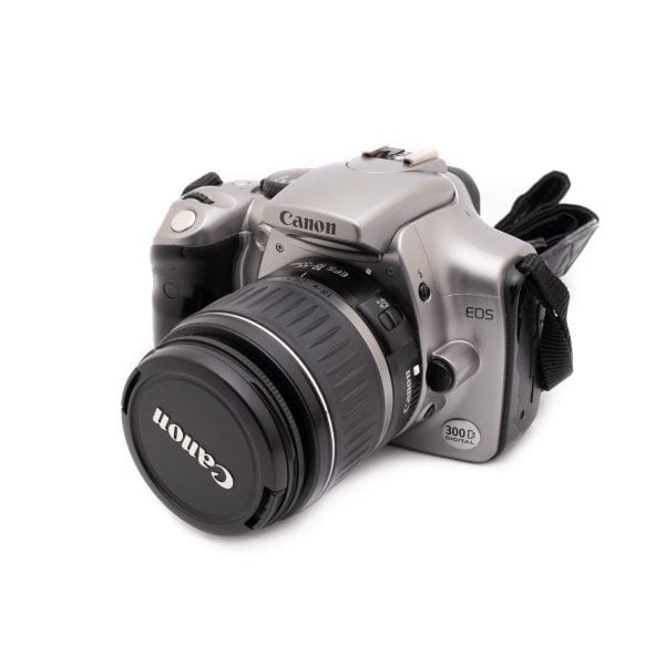 Canon EOS 300D + 18-55mm + akkukahva – Käytetty Myydyt tuotteet 3