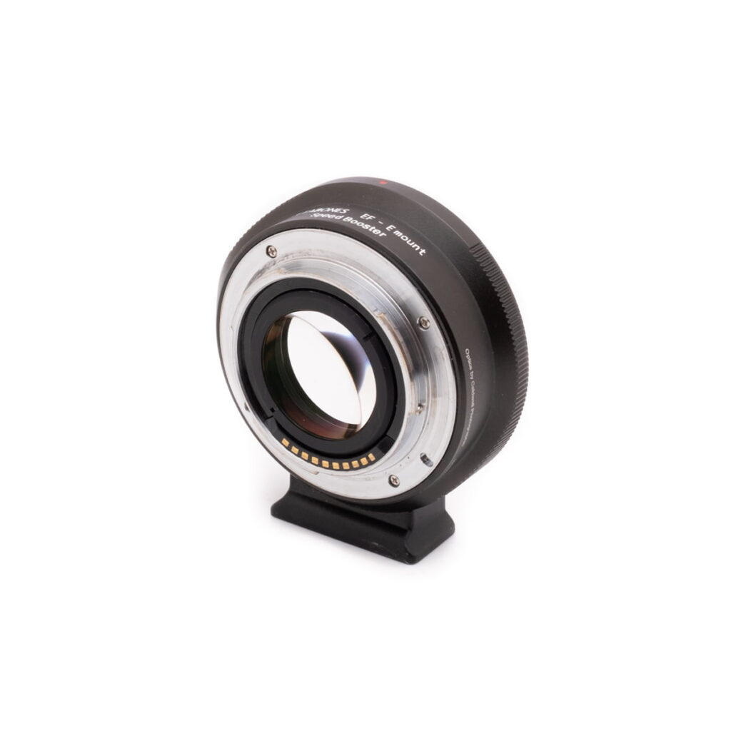 metabones_ef-e-3 Metabones EF to E Speed Booster (sis. ALV24%) - Käytetty