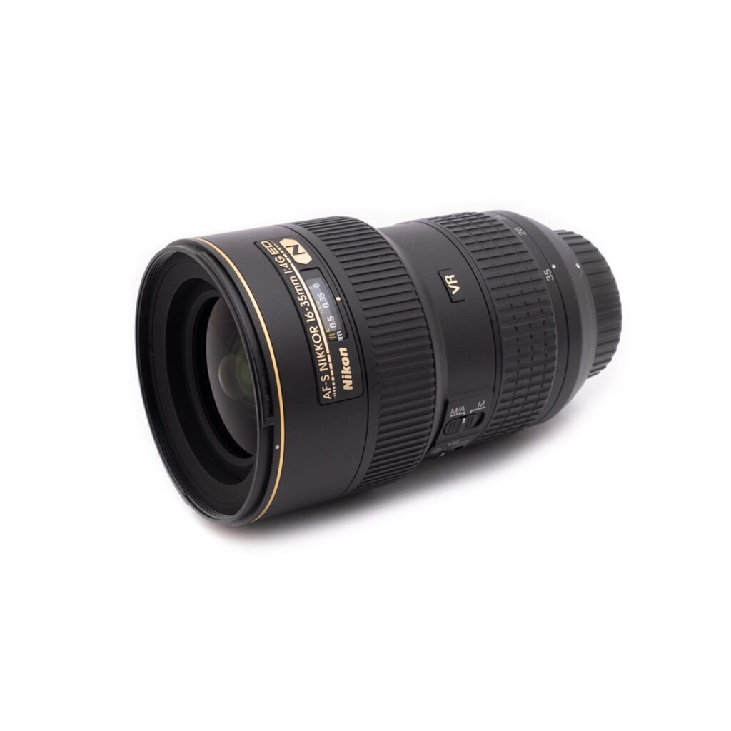 nikon_16-35-2 Nikon AF-S Nikkor 16-35mm f/4 G VR - Käytetty