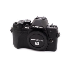 olympus_em10iii-1 Olympus OM-D E-M10 Mark III (SC 2050, Kunto K4.5) - Käytetty