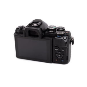 olympus_em10iii_2-1 Olympus OM-D E-M10 Mark III (SC 2050, Kunto K4.5) - Käytetty