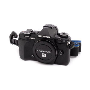 olympus_em5ii-1 Olympus OM-D E-M5 Mark II (SC 15000) - Käytetty