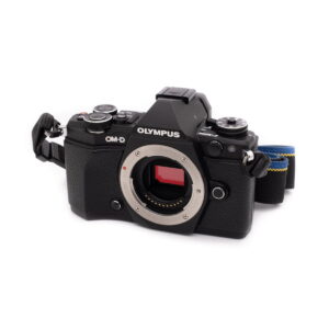 olympus_em5ii-2 Olympus OM-D E-M5 Mark II (SC 15000) - Käytetty