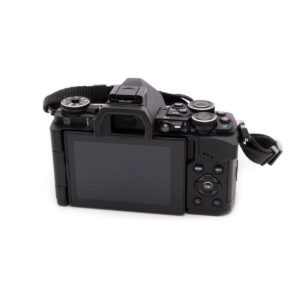 olympus_em5ii-3 Olympus OM-D E-M5 Mark II (SC 15000) - Käytetty
