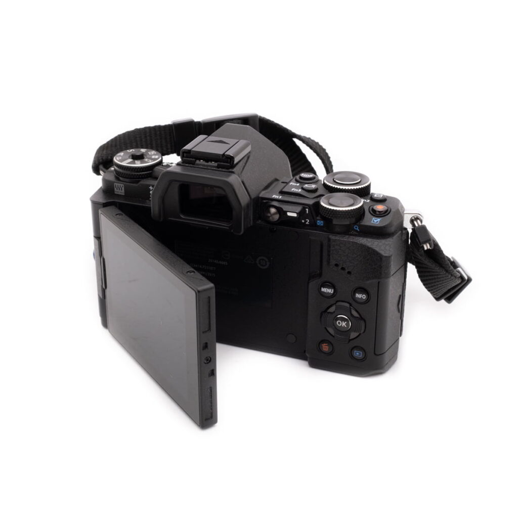 olympus_em5ii-4 Olympus OM-D E-M5 Mark II (SC 15000) - Käytetty