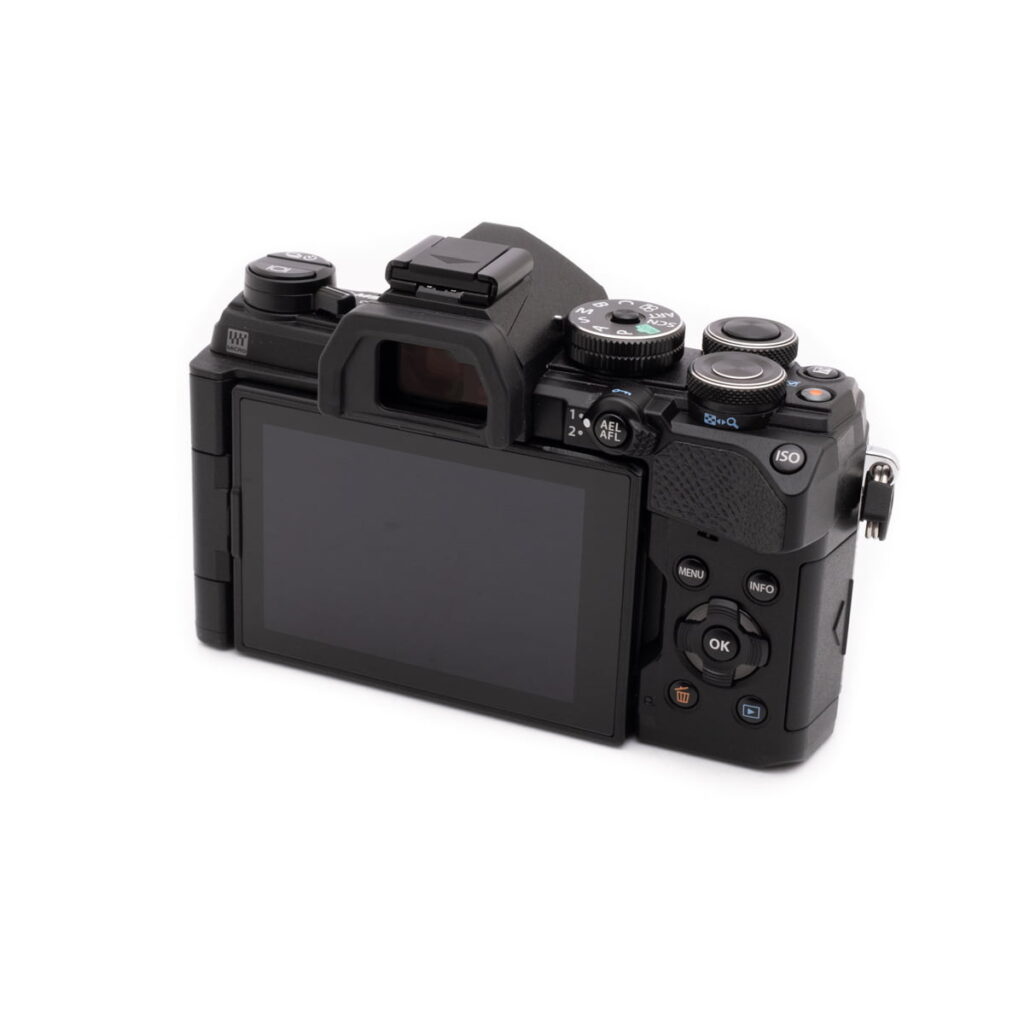 olympus_em5iii-3 Olympus OM-D E-M5 Mark III (SC 1400, Kunto K5, Takuu 6kk) - Käytetty
