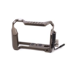 SmallRig 2761 Cage for Fujifilm X-T4 (sis.ALV24%) – Käytetty Käytetyt kamerat ja vaihtolaitteet