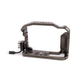 SmallRig 2761 Cage for Fujifilm X-T4 (sis.ALV24%) – Käytetty Käytetyt kamerat ja vaihtolaitteet 2