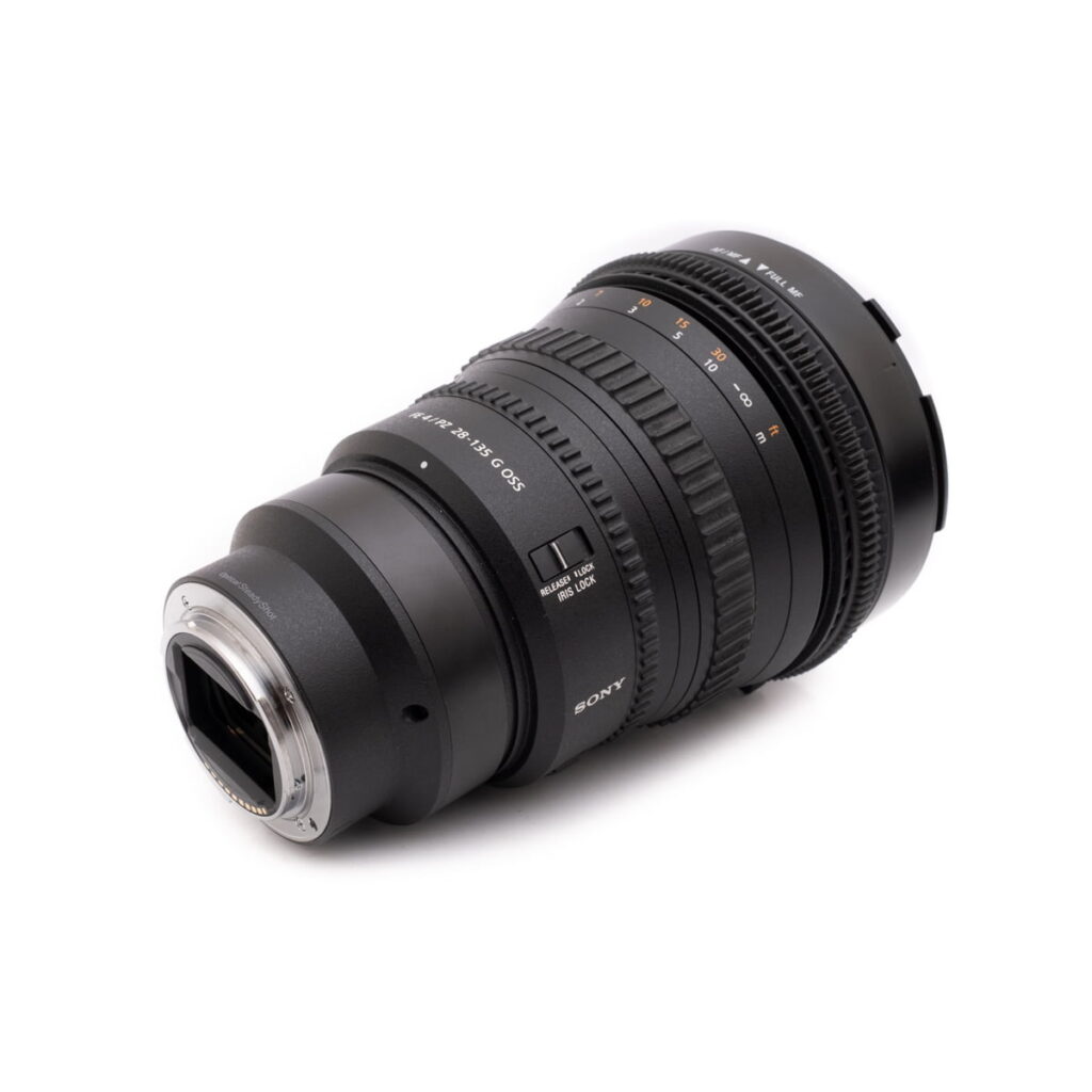 sony_28-135-3 Sony FE PZ 28-135mm f/4 G OSS (sis. ALV24%) - Käytetty
