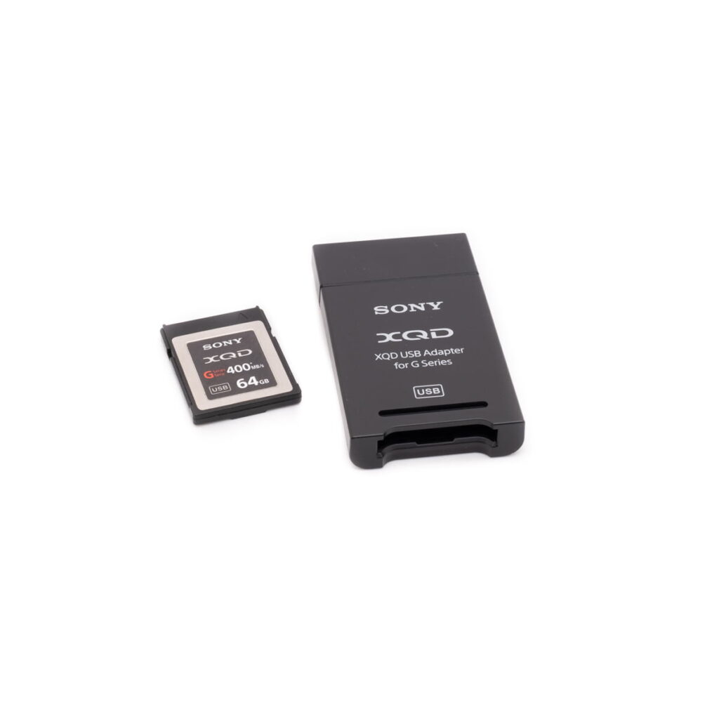 sony_xqd_lukija-1 Sony 64GB XQD 400mb/s + kortinlukija (sis.ALV24%) - Käytetty