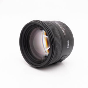 Sigma_50mm-2 Sigma 50mm f/1.4 EX DG HSM Canon EF - Käytetty