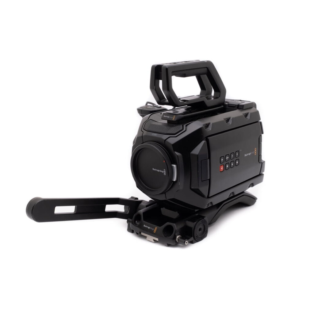 blackmagic_ursa-3 Blackmagic Ursa Mini 4.6K + Shoulder Kit (sis.ALV24%) - Käytetty