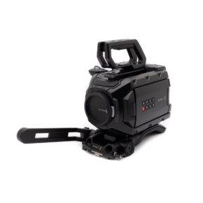blackmagic_ursa-3 Blackmagic Ursa Mini 4.6K + Shoulder Kit (sis.ALV24%) - Käytetty