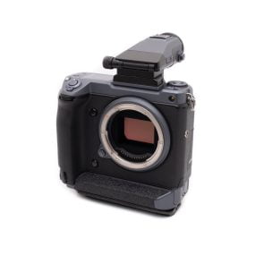 Fujifilm GFX 100 + Tilt adapteri + 6 akkua (Kunto K4.5, sis.ALV24%) – Käytetty Inventaario ALE