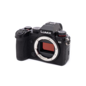 lumix_s5-2 Panasonic Lumix DC-S5 (SC 1000, Kunto K4.5, sis.ALV24%) - Käytetty