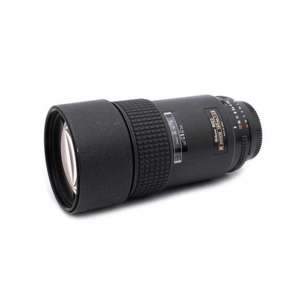 nikon_180-2 Nikon AF Nikkor 180mm f/2.8 IF-ED - Käytetty
