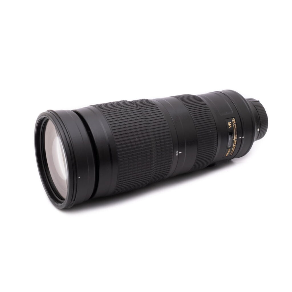 Nikon AF-S Nikkor 200-500mm f/5.6E ED VR - Käytetty