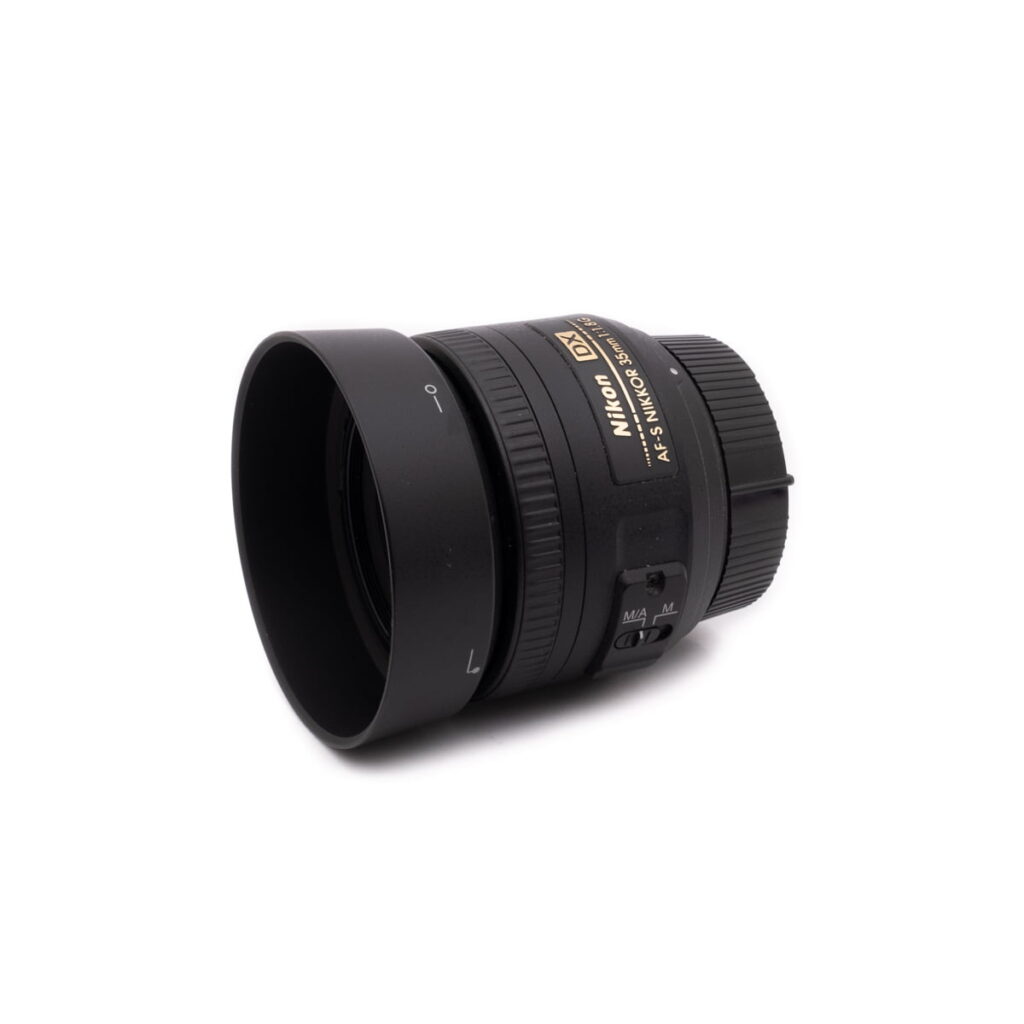 nikon_35-1 Nikon AF-S Nikkor 35mm f/1.8 G DX - Käytetty