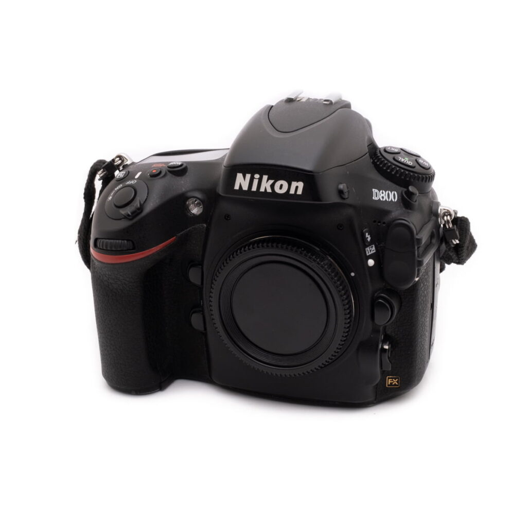 nikon_d800-1 Nikon D800 + akkukahva (SC 78400) - Käytetty