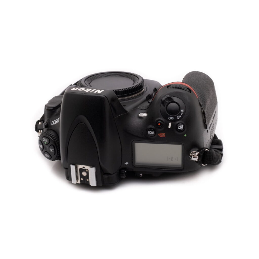 nikon_d800-4 Nikon D800 + akkukahva (SC 78400) - Käytetty