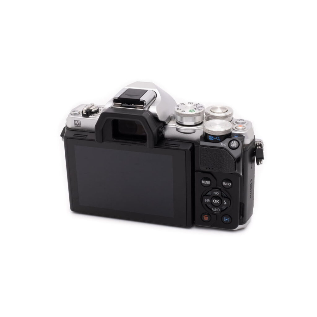 olympus_em10iii-3 Olympus OM-D E-M10 Mark III (SC 20700) - Käytetty