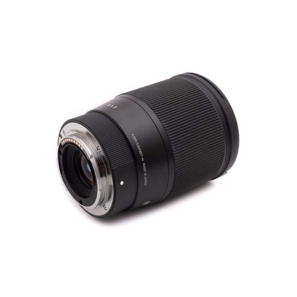 Sigma 16mm f/1.4 DC DN C Sony E - Käytetty
